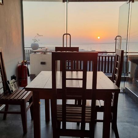 Queens Beach Hotel 坦加拉 外观 照片