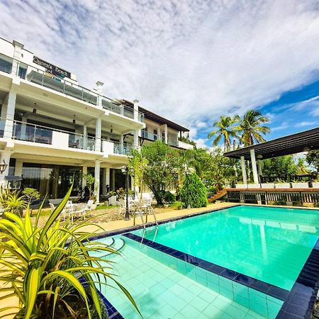 Queens Beach Hotel 坦加拉 外观 照片