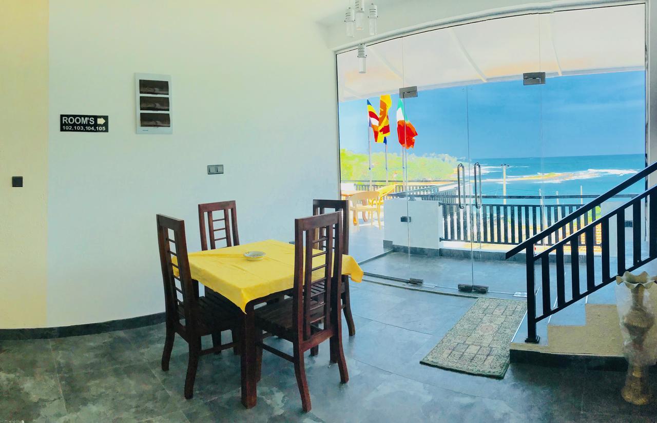 Queens Beach Hotel 坦加拉 外观 照片