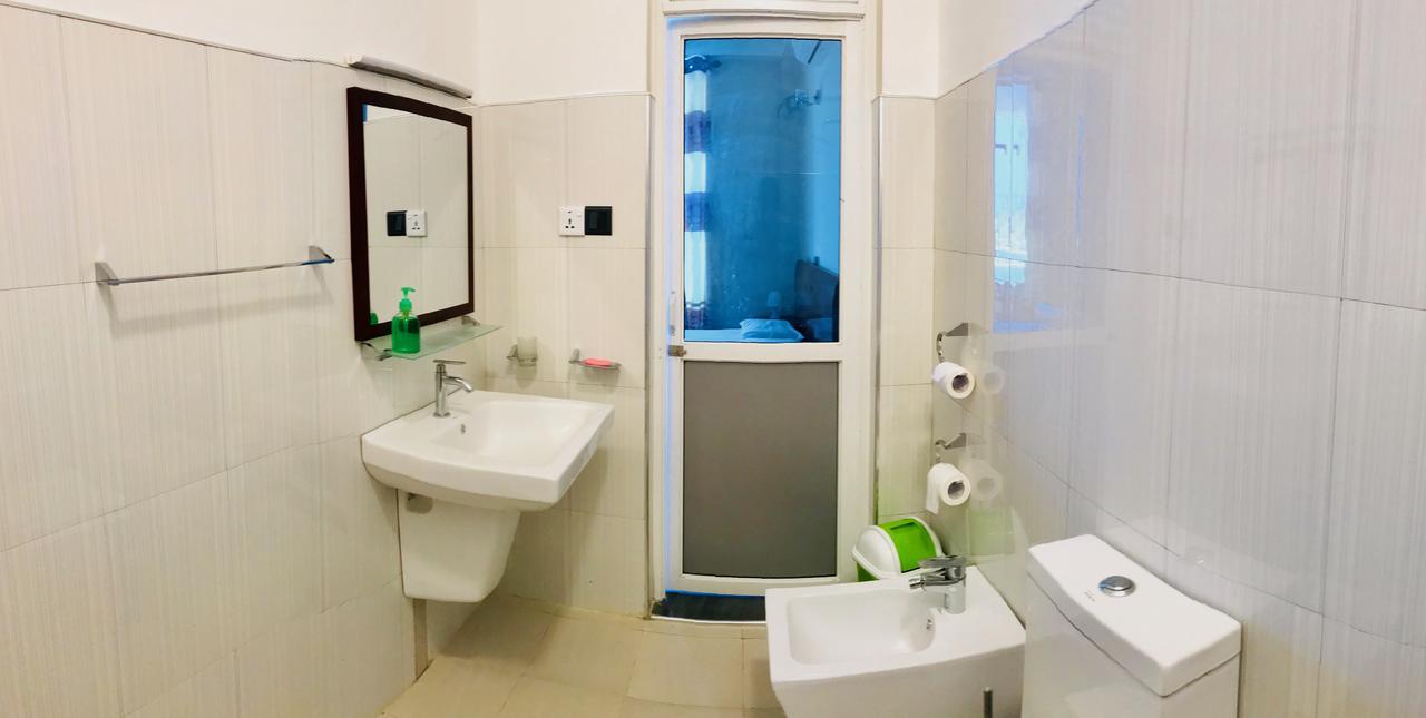 Queens Beach Hotel 坦加拉 外观 照片