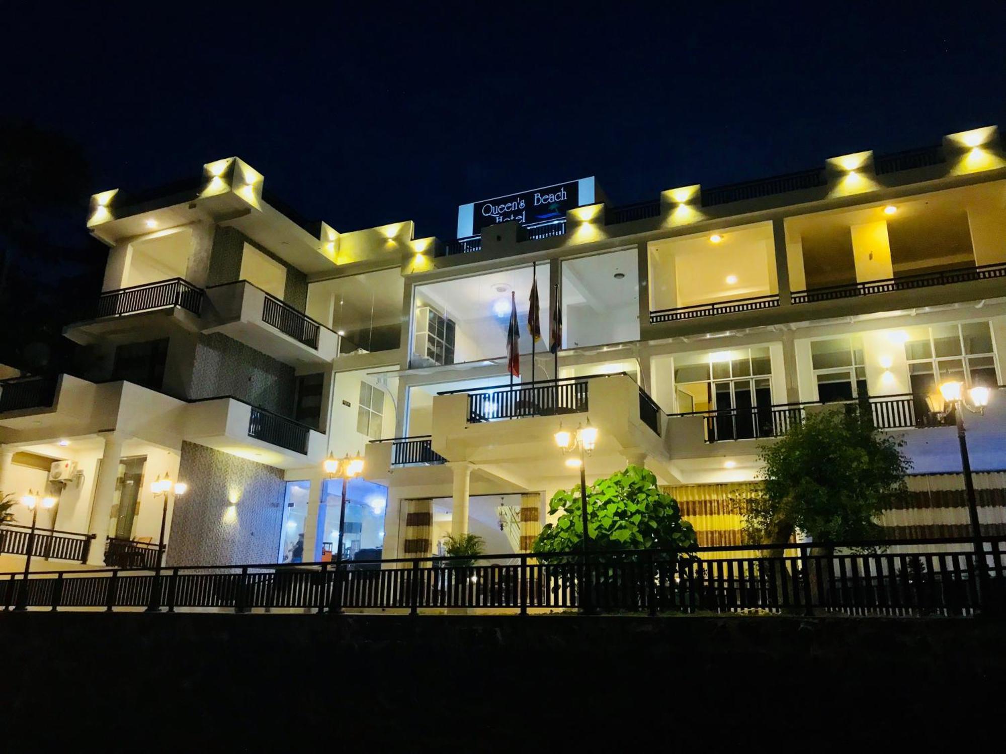 Queens Beach Hotel 坦加拉 外观 照片
