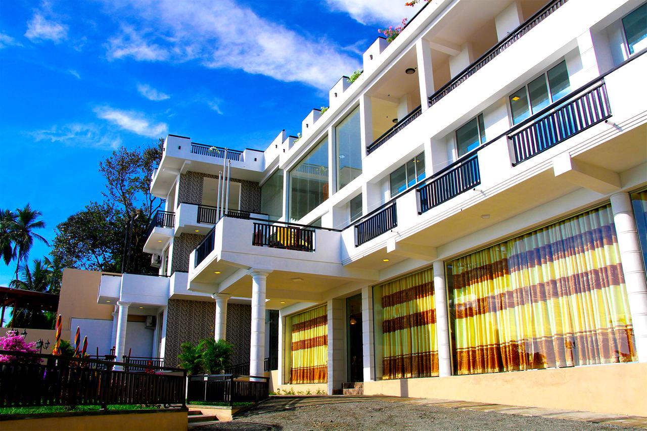 Queens Beach Hotel 坦加拉 外观 照片