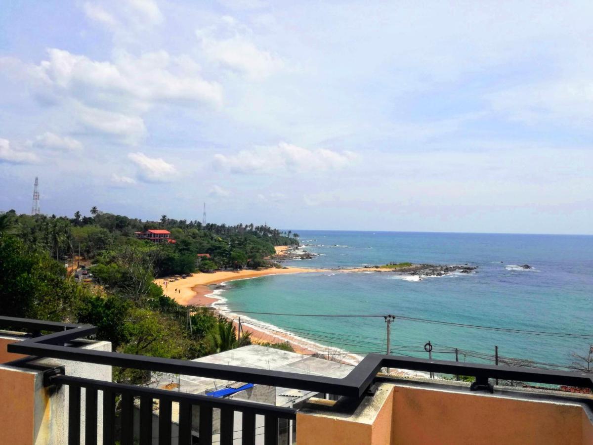 Queens Beach Hotel 坦加拉 外观 照片